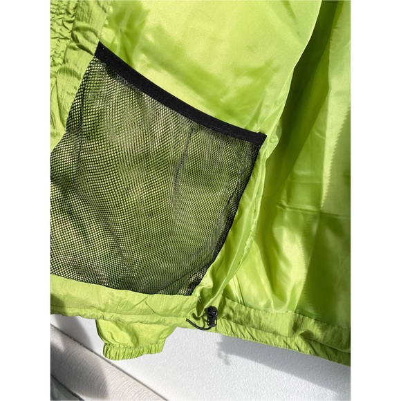Polar Skate Co. Pocket Puffer Jacket // Parrot Green - Picture 12 of 16